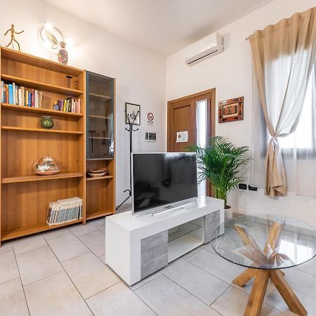 بلدية آسميني La Mariposa - Bellavita Apartments المظهر الخارجي الصورة