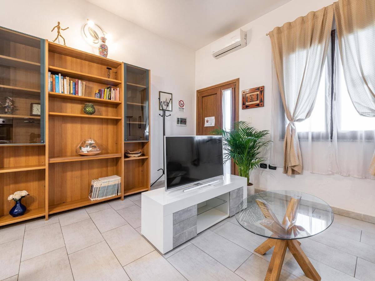 بلدية آسميني La Mariposa - Bellavita Apartments المظهر الخارجي الصورة